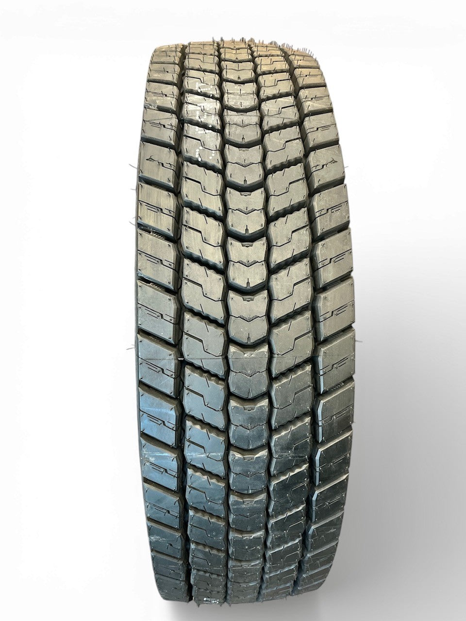 APlus DL011 Car Hauler 255/70/22.5 DRIVE 16Ply